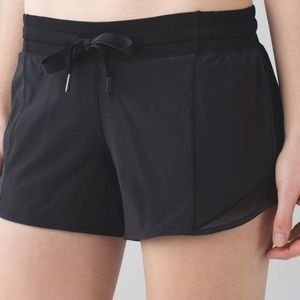 Lululemon hotty hot shorts 4”